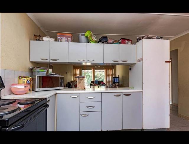 2 BEDROOM SIMPLEX SOLD IN SHERWOOD
